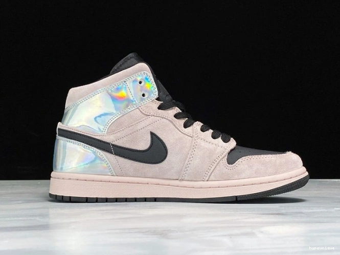 HYPE Mid Jordan (W) Iridescent Powder 1 Air BQ6472-602 Dirty 0819